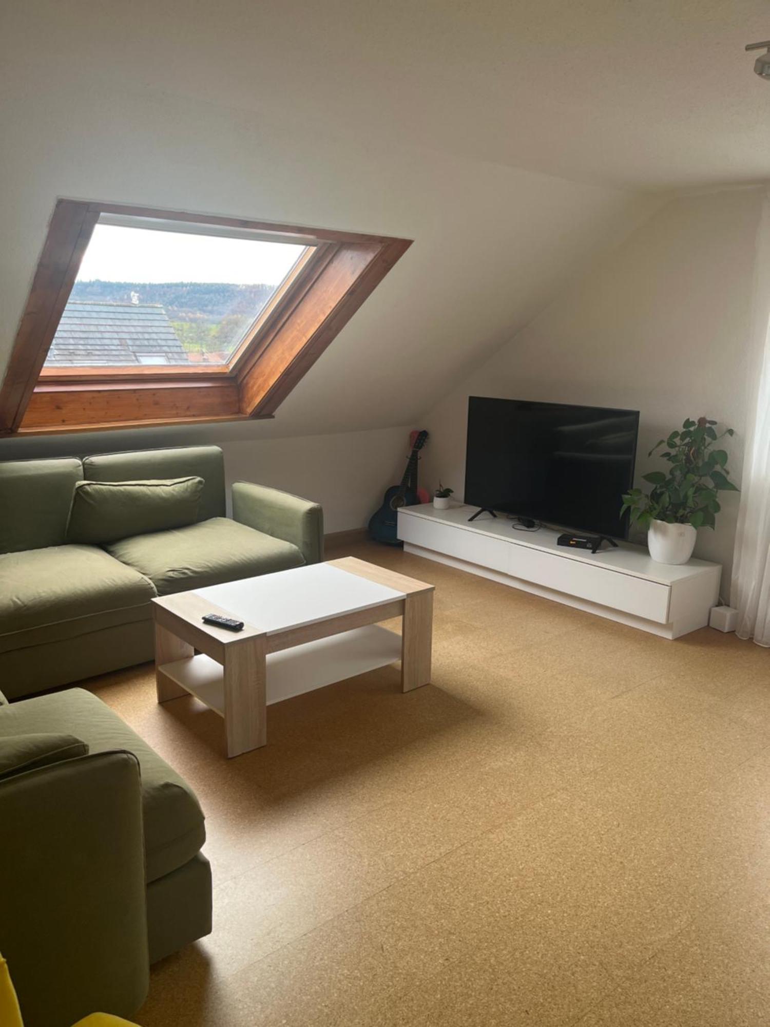 2 Zimmerwohnung Apartment *